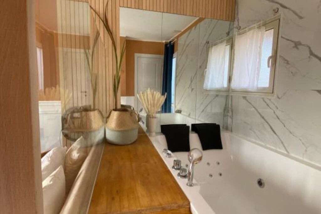 Photo of Bathroom in Old Town
