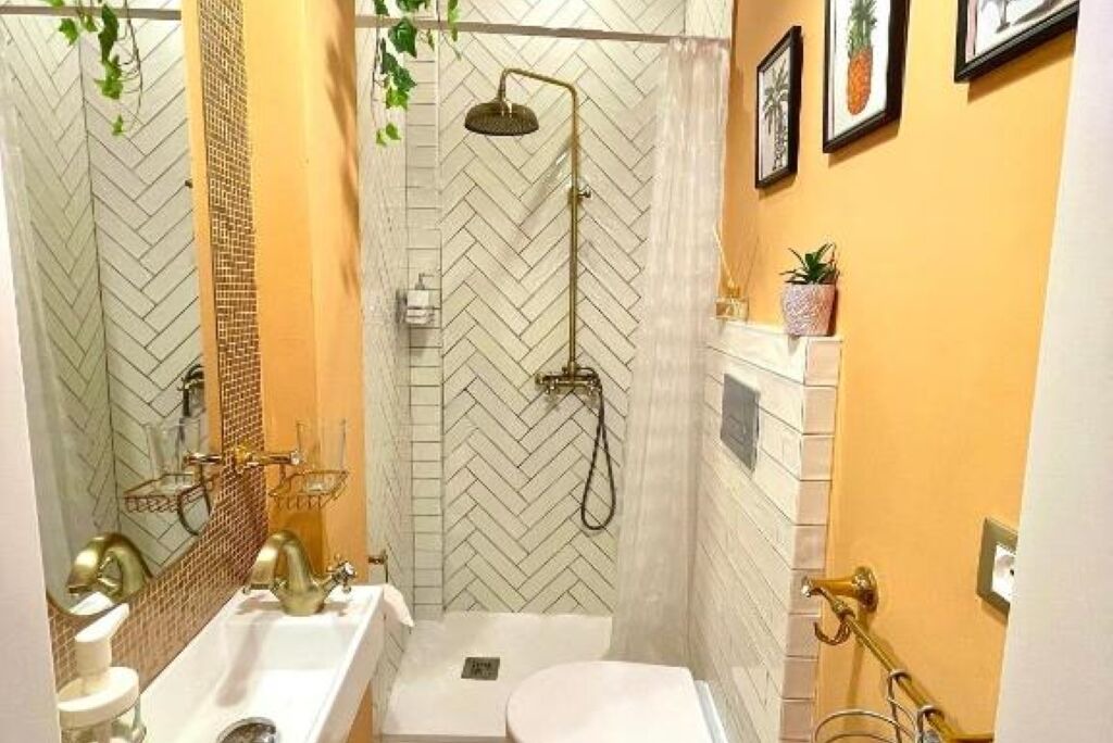 Photo of Bathroom in Old Town