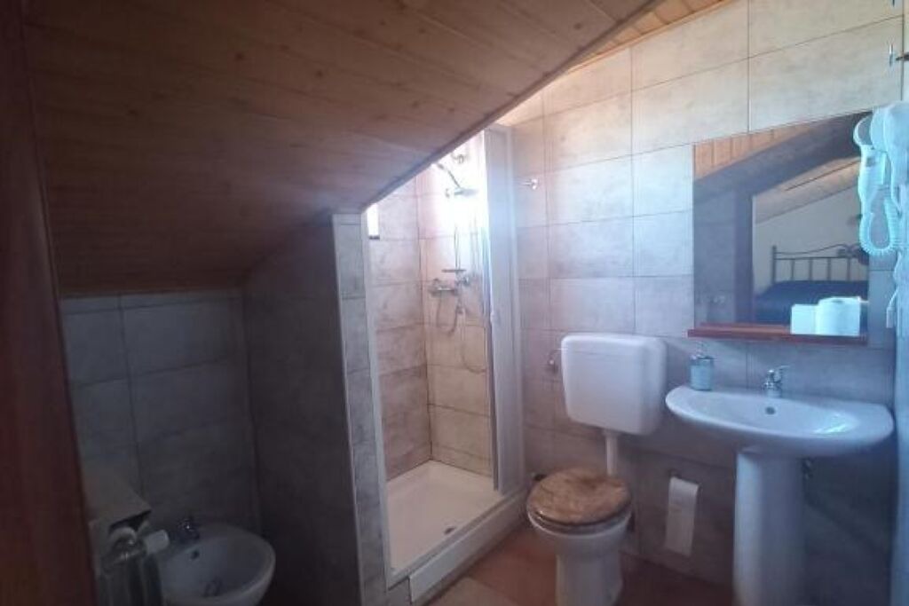 Photo of Bathroom in Cesaro