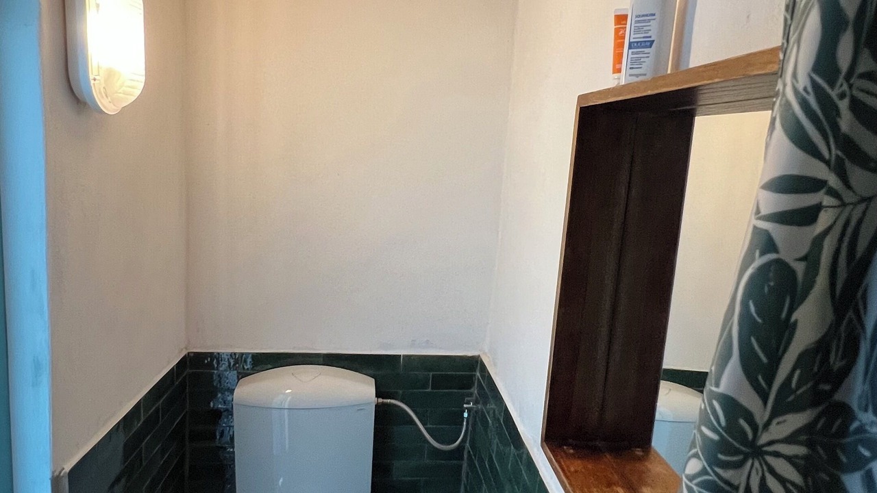 Photo of Bathroom in Alicudi Porto