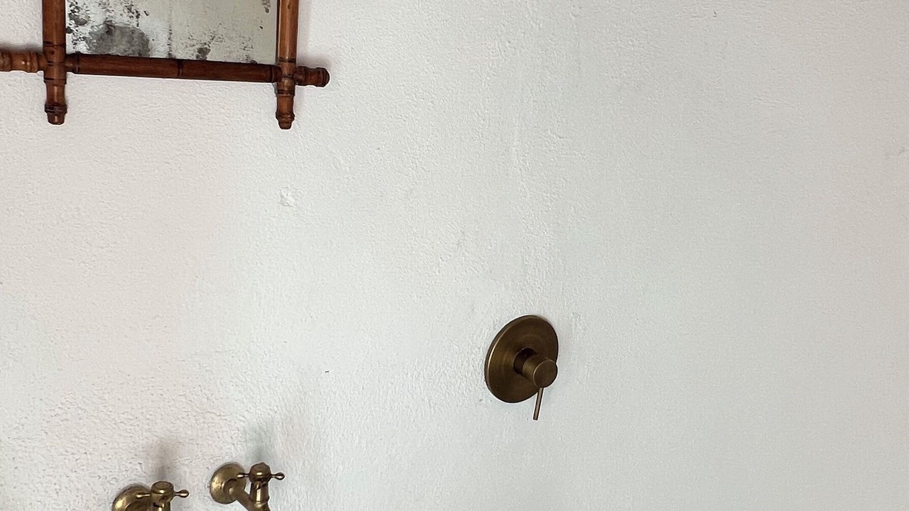 Photo of Bathroom in Alicudi Porto