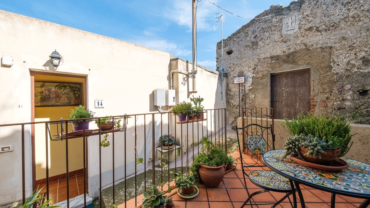 Photo of Outdoor in Savoca
