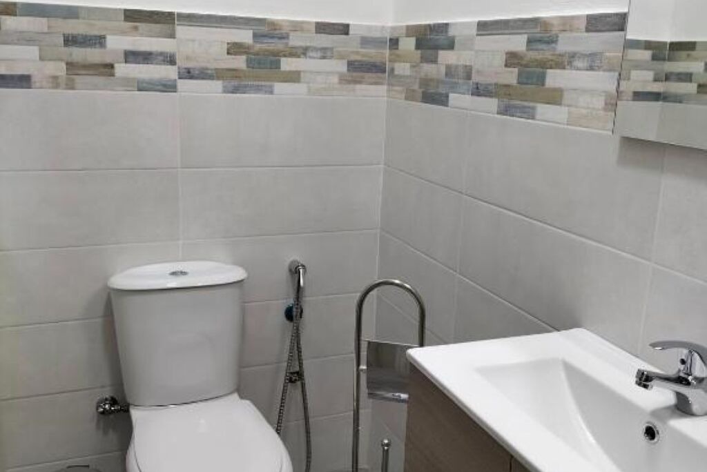Photo of Bathroom in Solarino