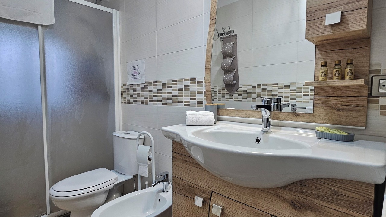 Photo of Bathroom in Solarino