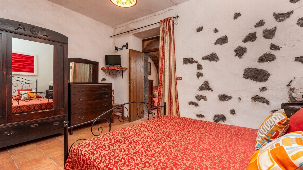 Photo of Bedroom in Piedimonte Etneo