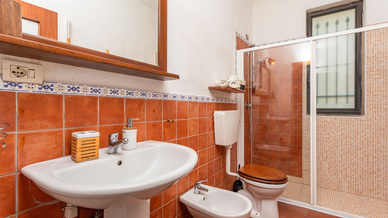Photo of Bathroom in Piedimonte Etneo