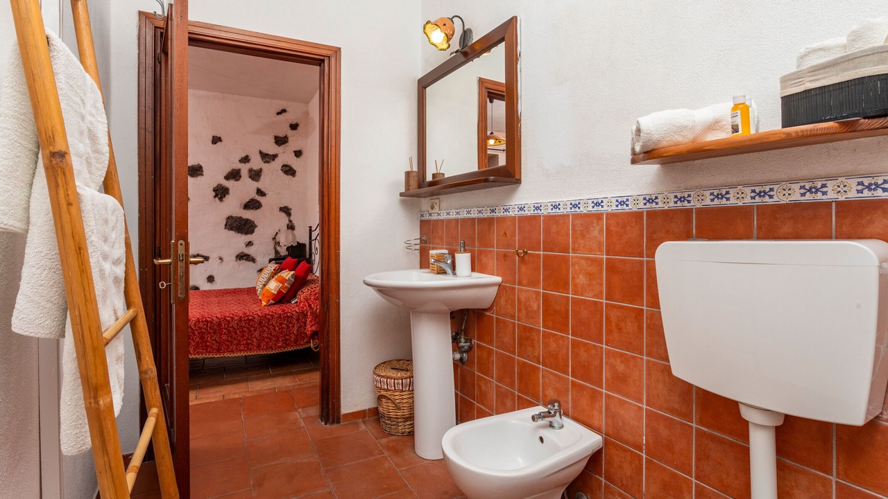 Photo of Bathroom in Piedimonte Etneo