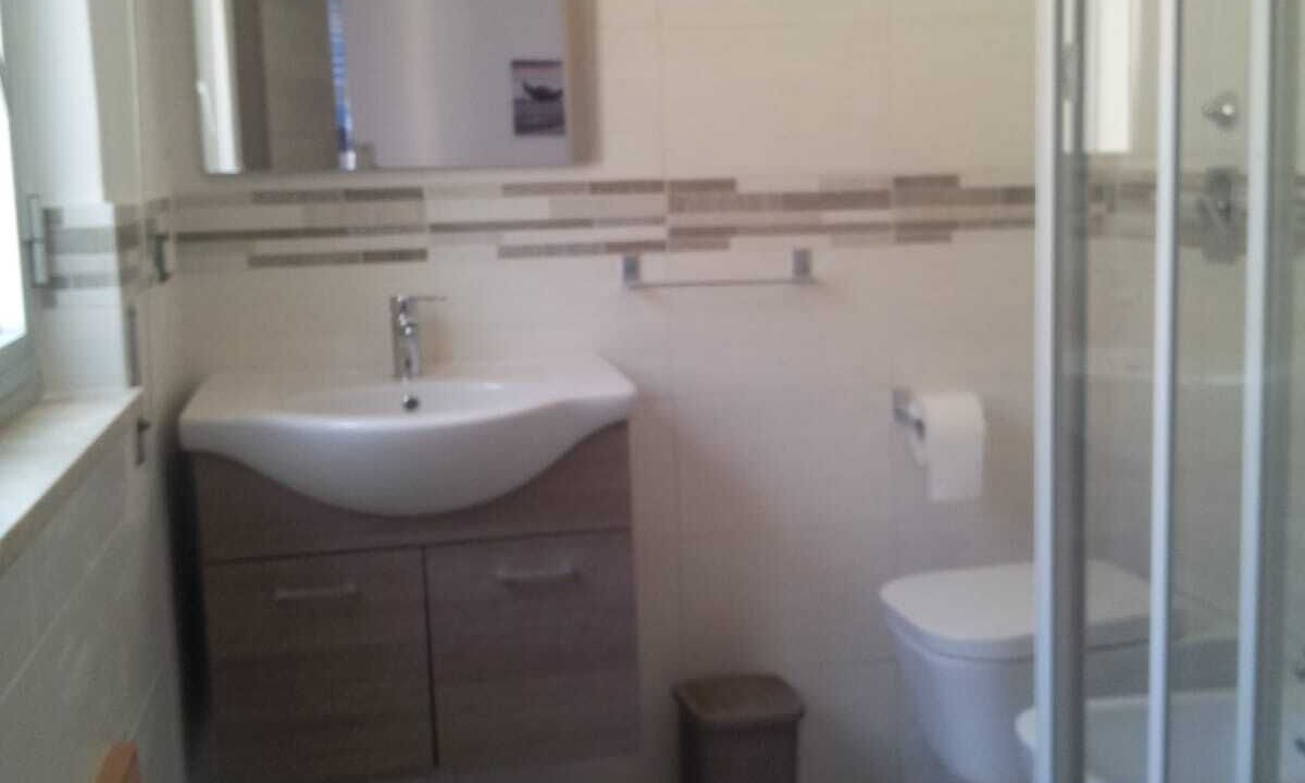Photo of Bathroom in Marettimo