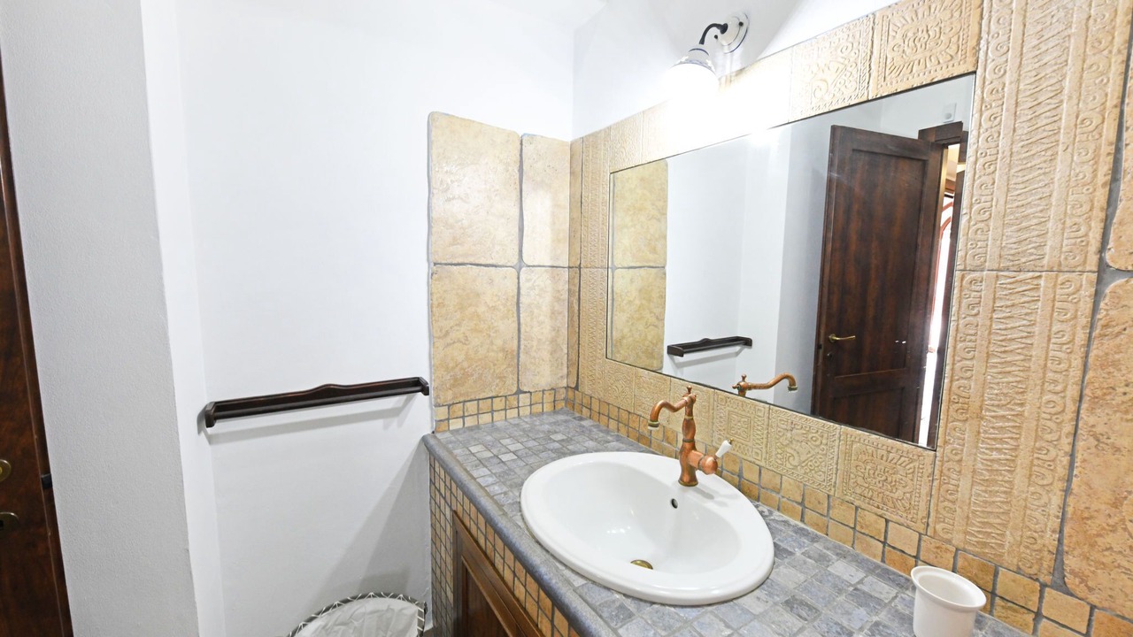 Photo of Bathroom in Syracuse