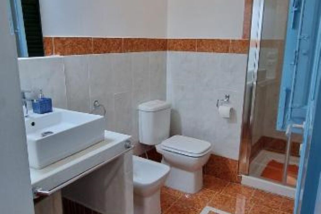 Photo of Bathroom in Mondello