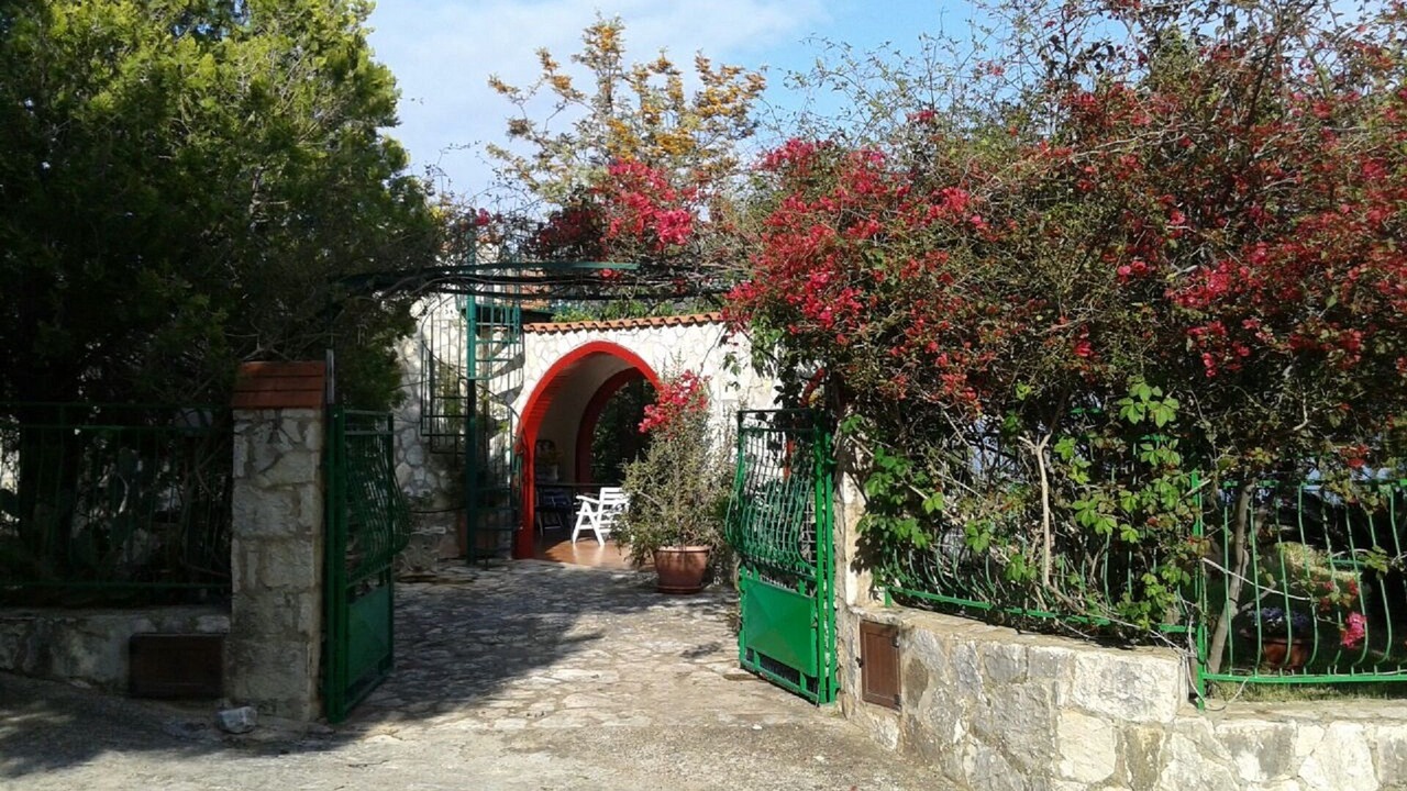 Photo of Patio Balcony in Scopello