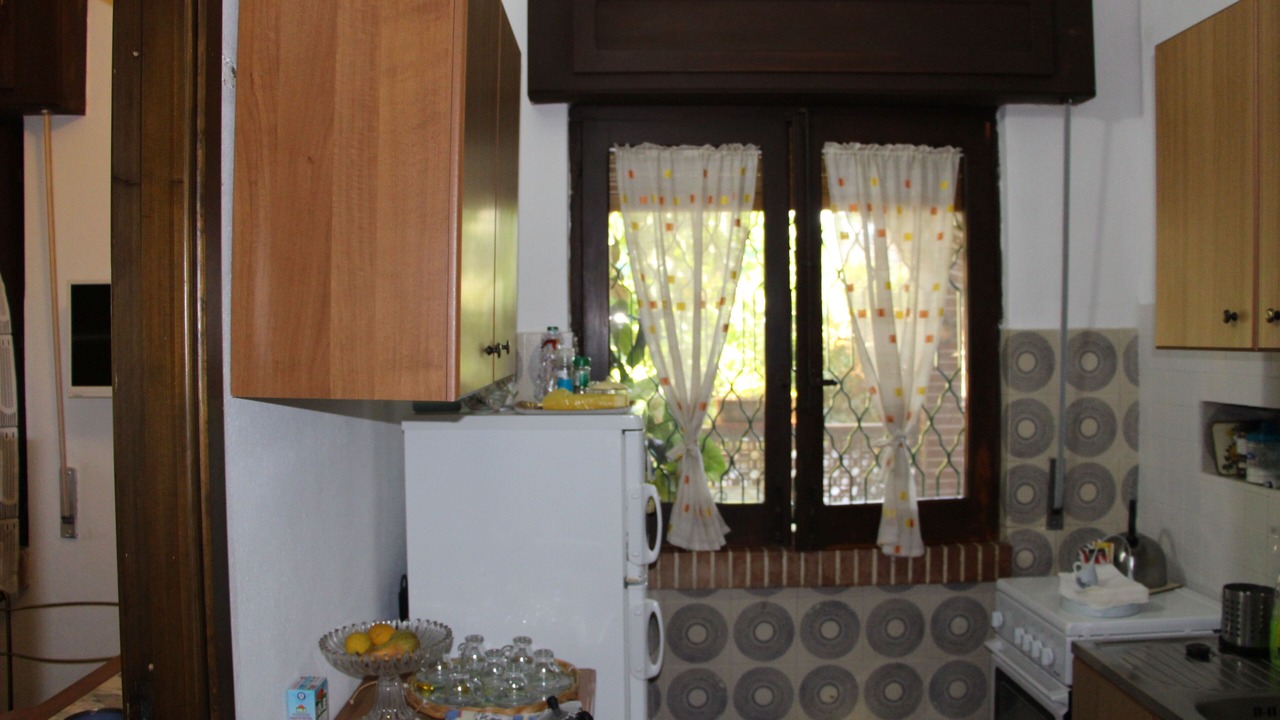 Photo of Kitchen in Mitogio