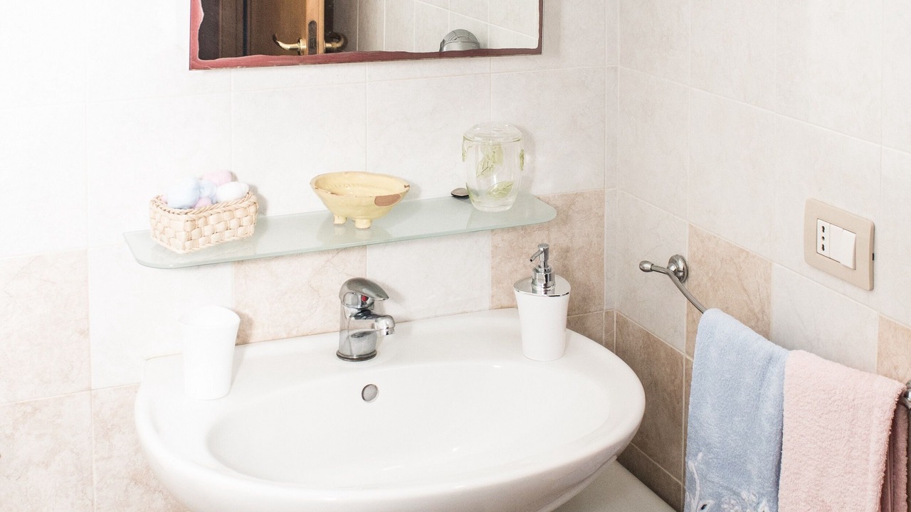 Photo of Bathroom in Avola
