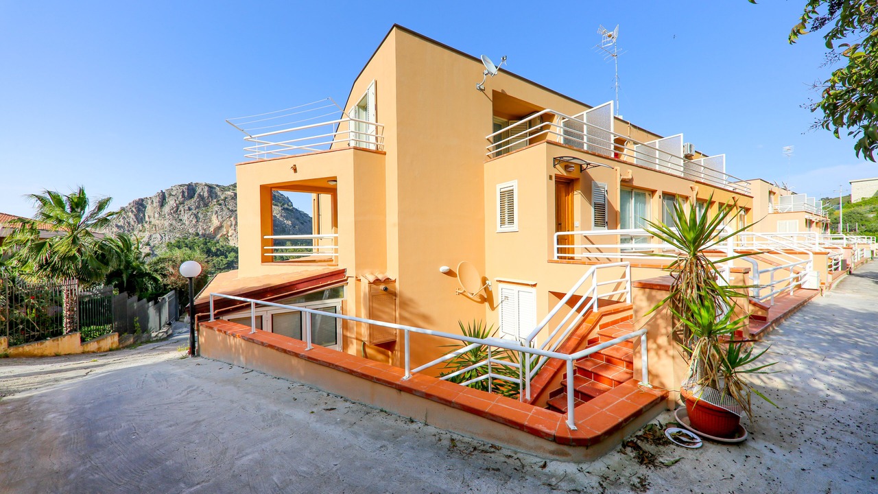 Photo of Outdoor in Cefalu