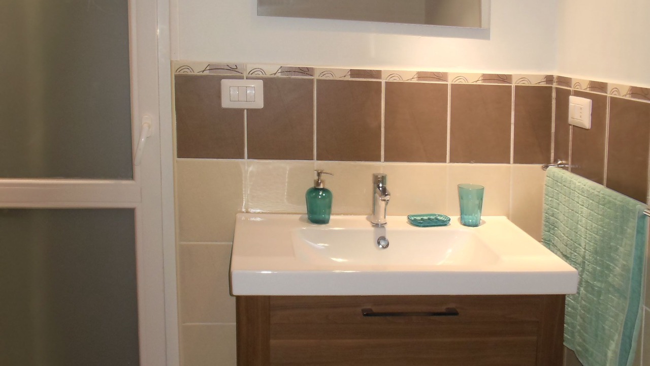 Photo of Bathroom in Picanello-Ognina-Barriera-Canalicchio
