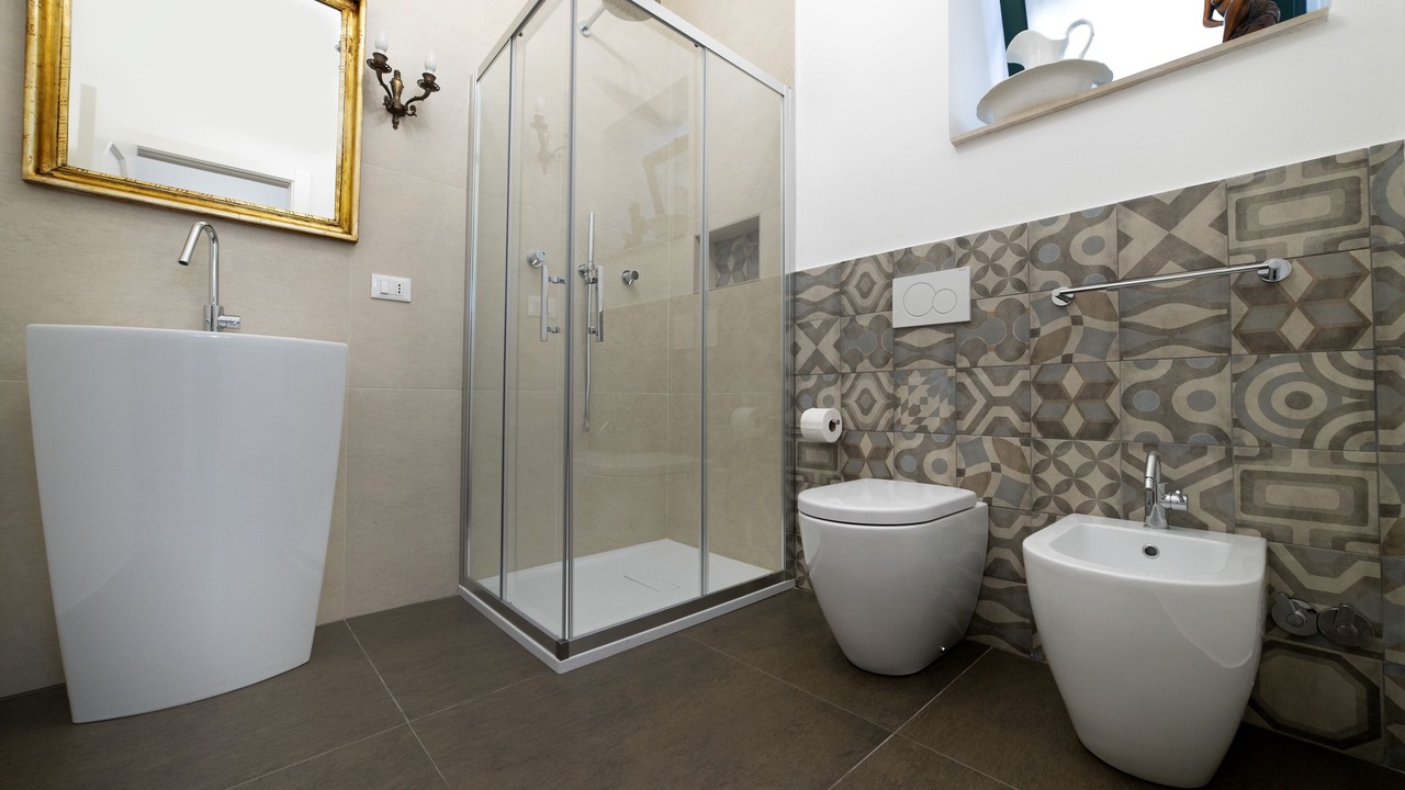 Photo of Bathroom in Noto Historic Centre