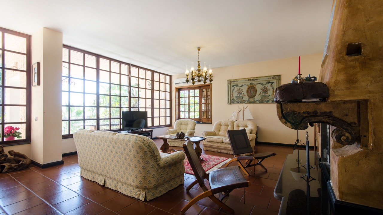 Photo of Livingroom in Syracuse