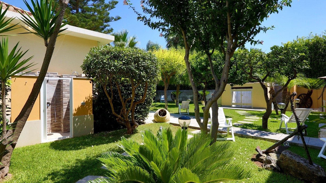Photo of Outdoor in Avola