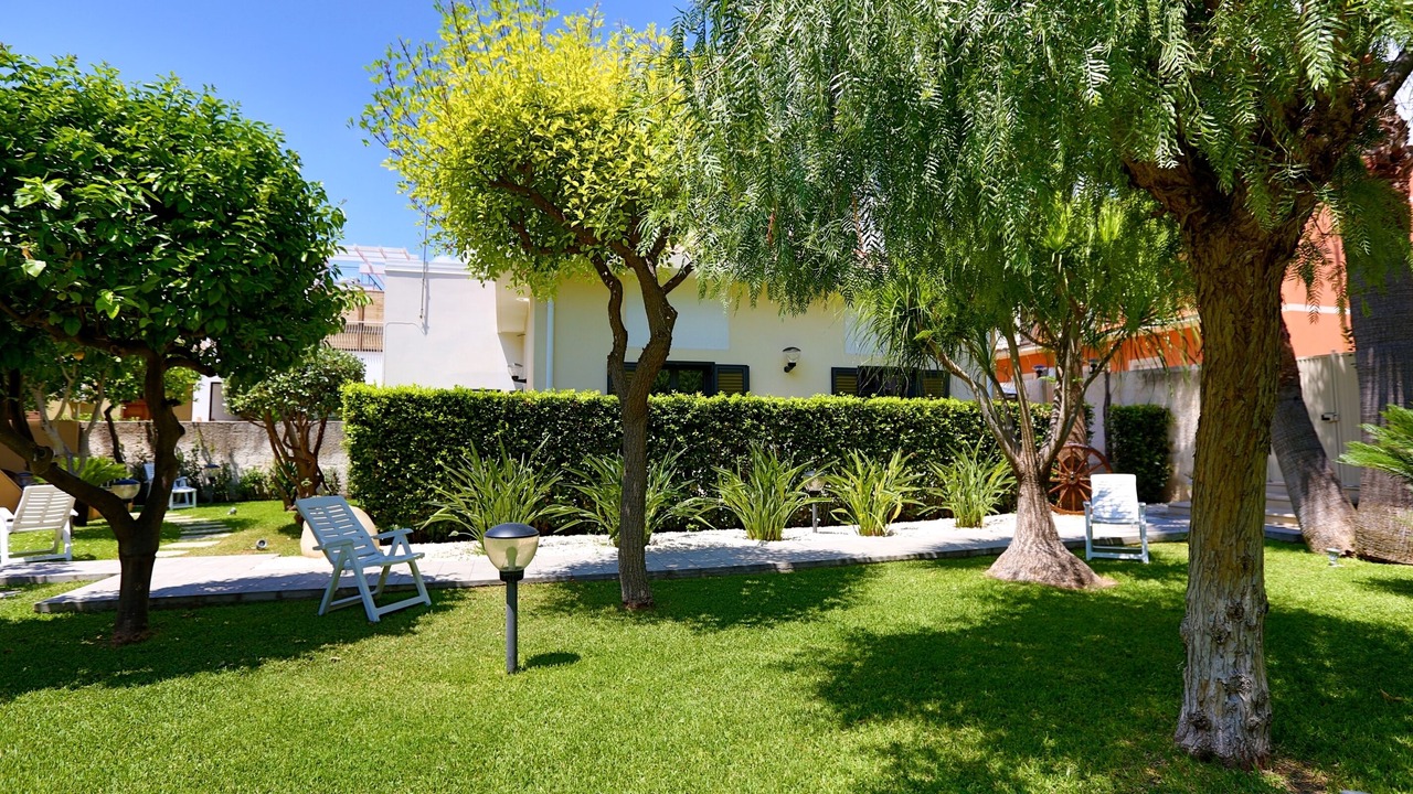 Photo of Outdoor in Avola
