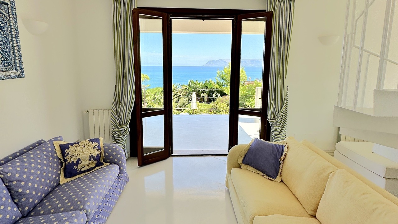 Photo of Livingroom in Scopello