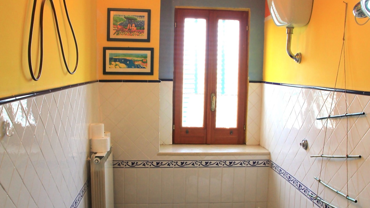 Photo of Bathroom in Historical Center