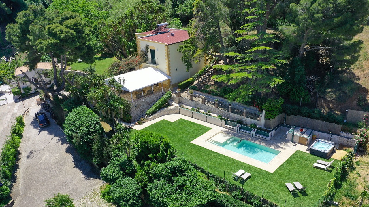 Photo of Outdoor in Alcamo