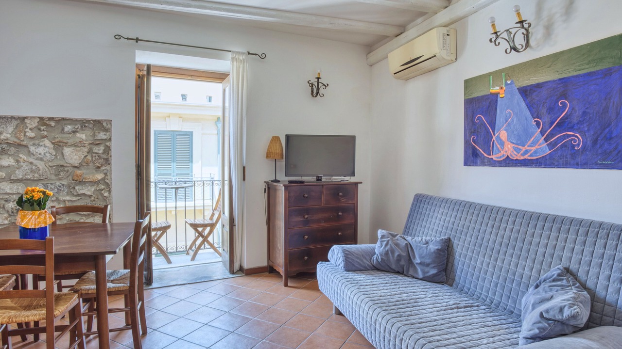 Photo of Livingroom in Old Town
