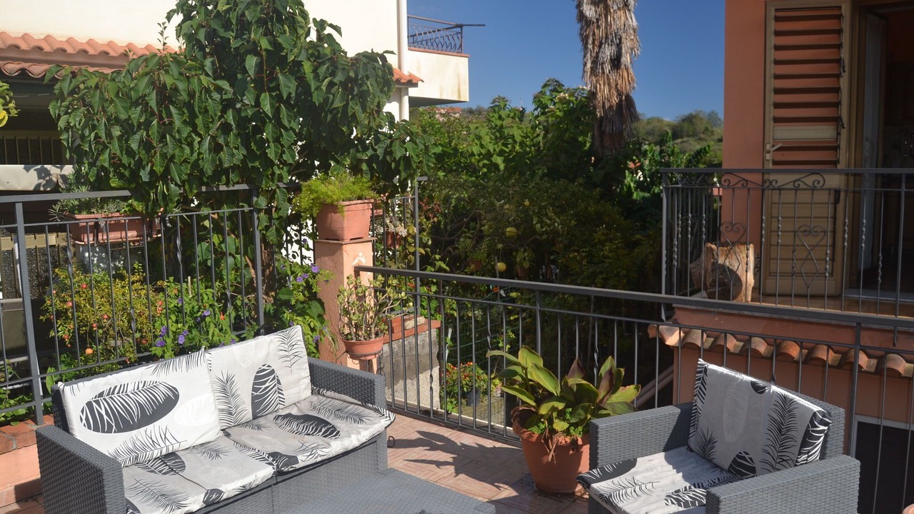 Photo of Patio Balcony in Chianchitta-Trappitello
