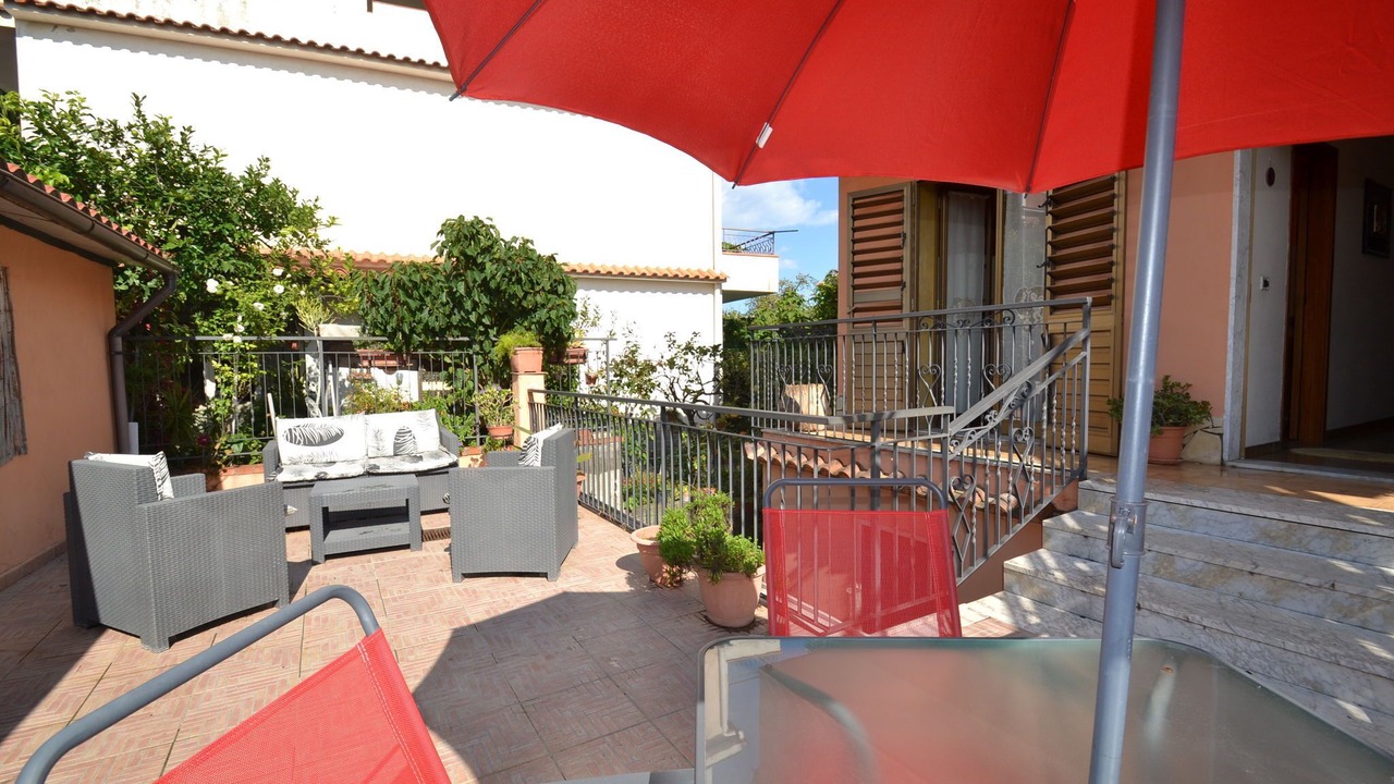 Photo of Patio Balcony in Chianchitta-Trappitello