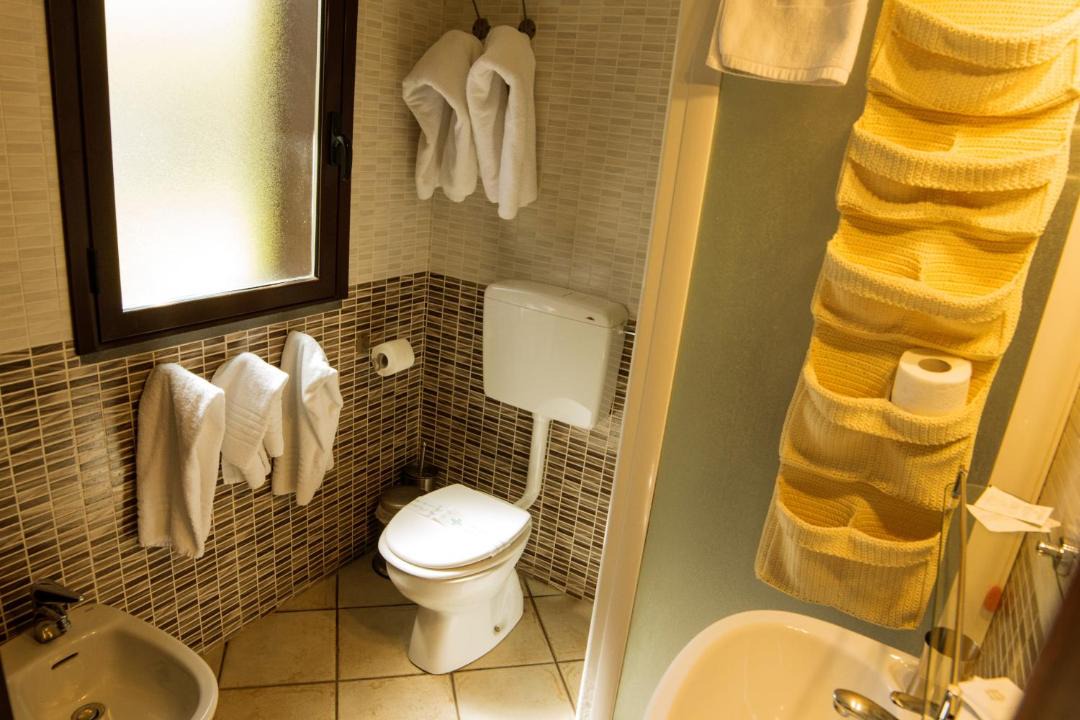 Photo of Bathroom in Nicolosi