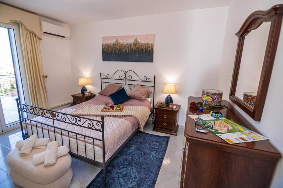 Photo of Bedroom in Santo Stefano di Camastra