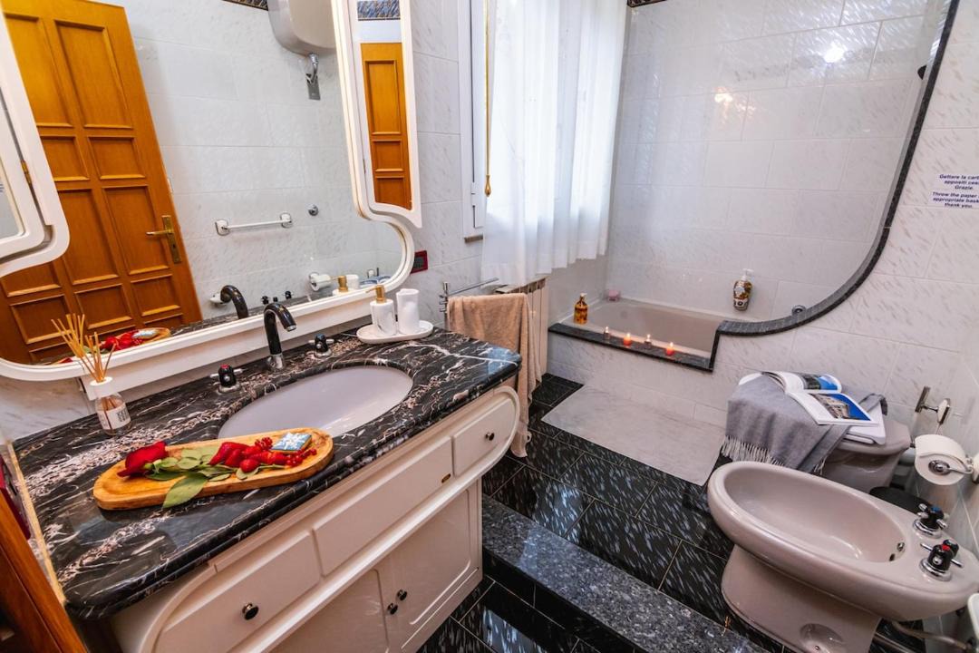 Photo of Bathroom in Santo Stefano di Camastra