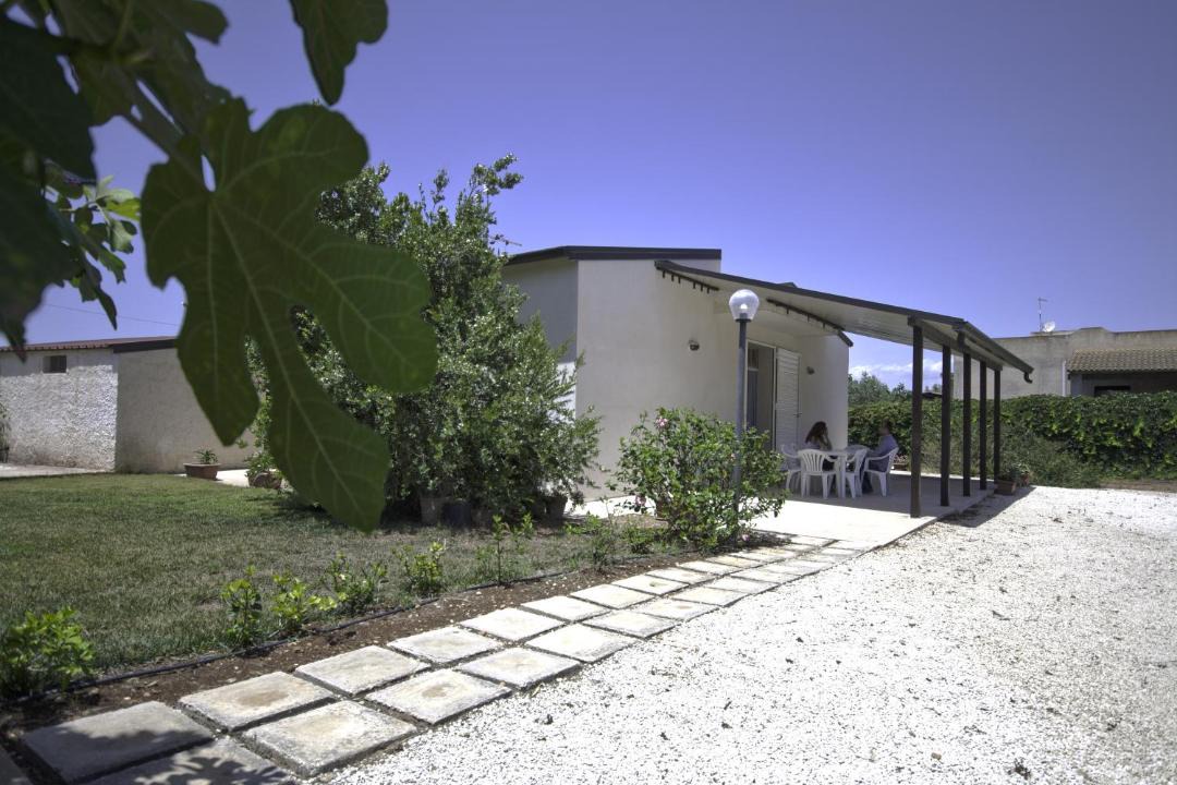 Photo of Buildings in Reitani