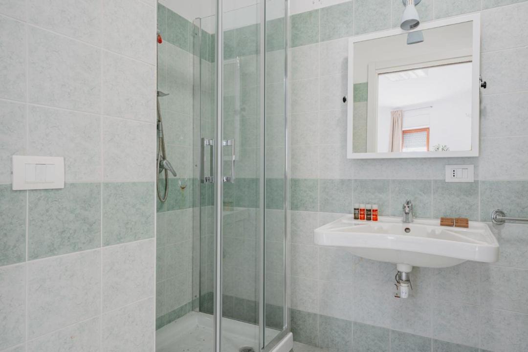 Photo of Bathroom in Tiche