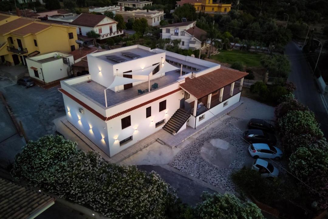 Photo of Others in Cinisi