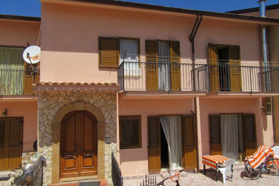 Photo of Buildings in Geraci Siculo