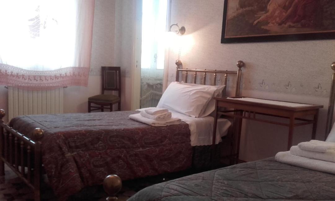 Photo of Bedroom in Avola