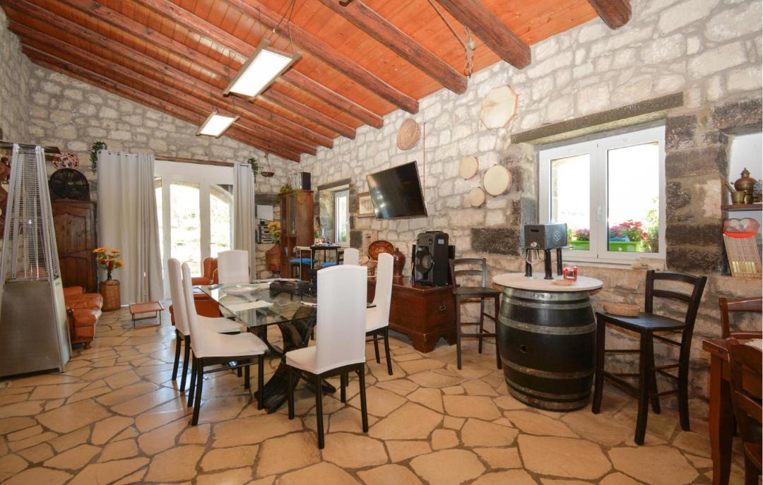 Photo of Kitchen in Monterosso Almo