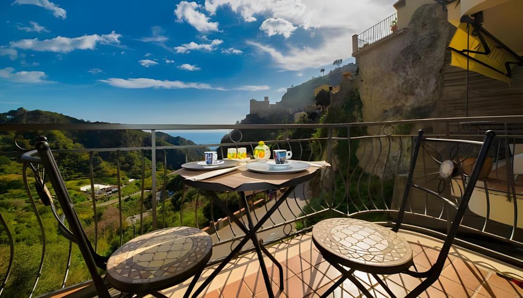 Photo of Patio Balcony in Savoca