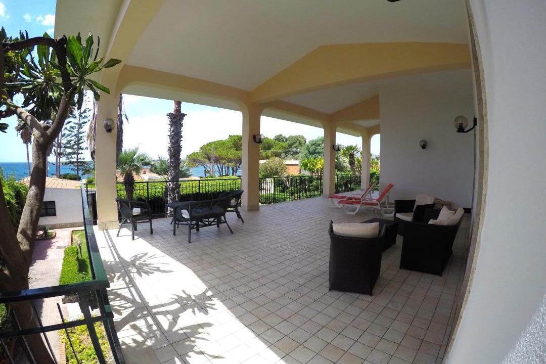 Photo of Patio Balcony in Fontane Bianche