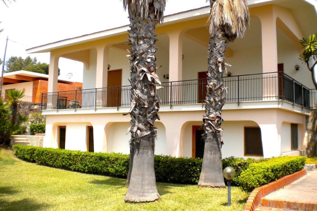 Photo of Buildings in Fontane Bianche