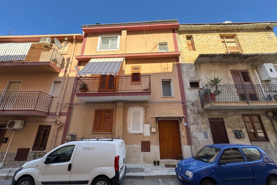 Photo of Buildings in Campofelice di Roccella