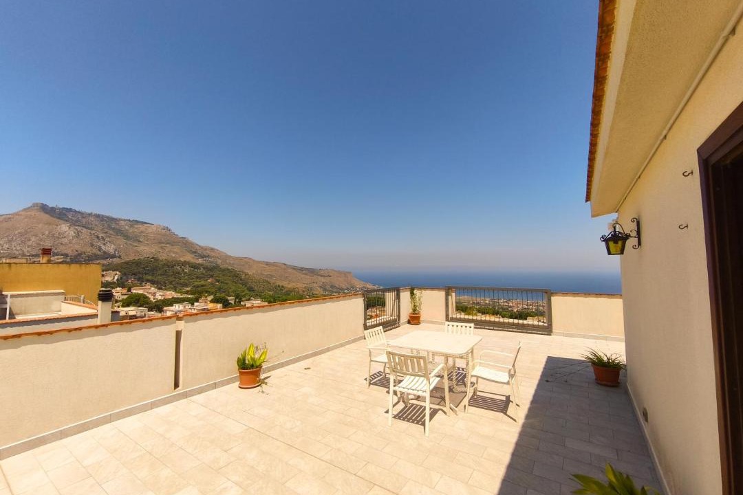 Photo of Patio Balcony in Valderice