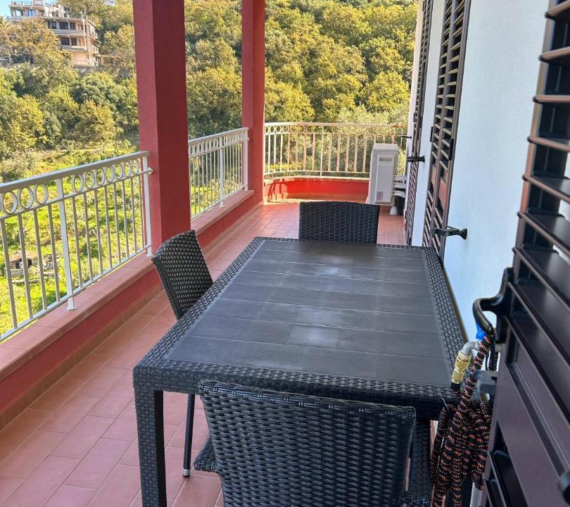 Photo of Patio Balcony in Brolo