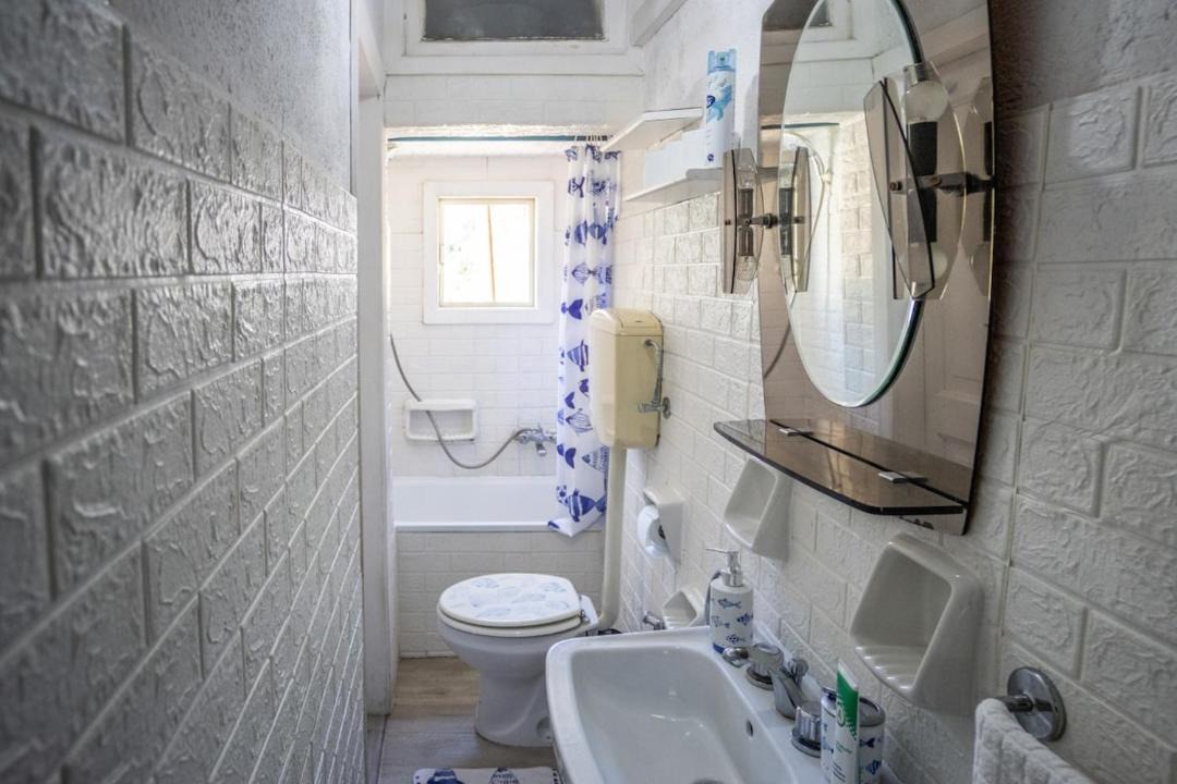 Photo of Bathroom in Itala