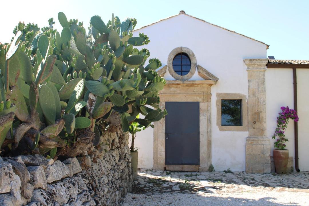 Photo of Others in Noto