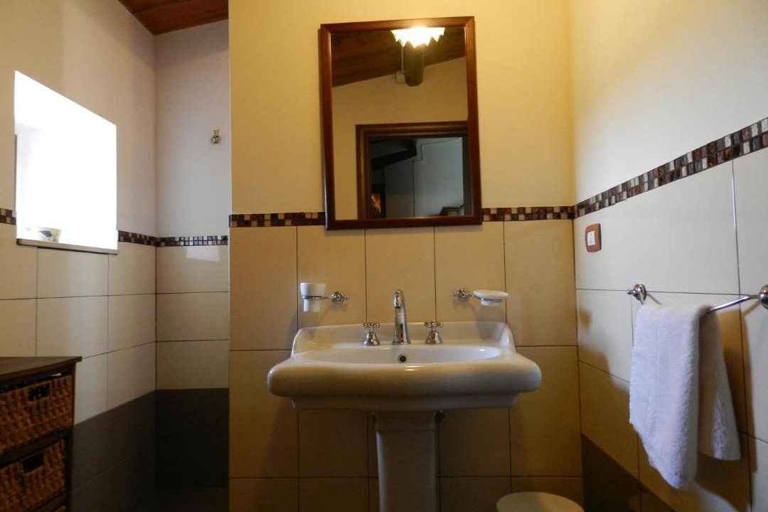 Photo of Bathroom in Noto