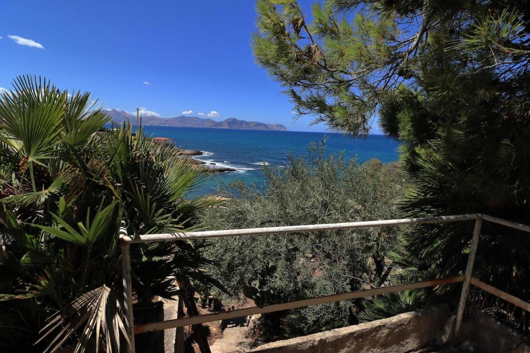 Photo of Patio Balcony in Aspra