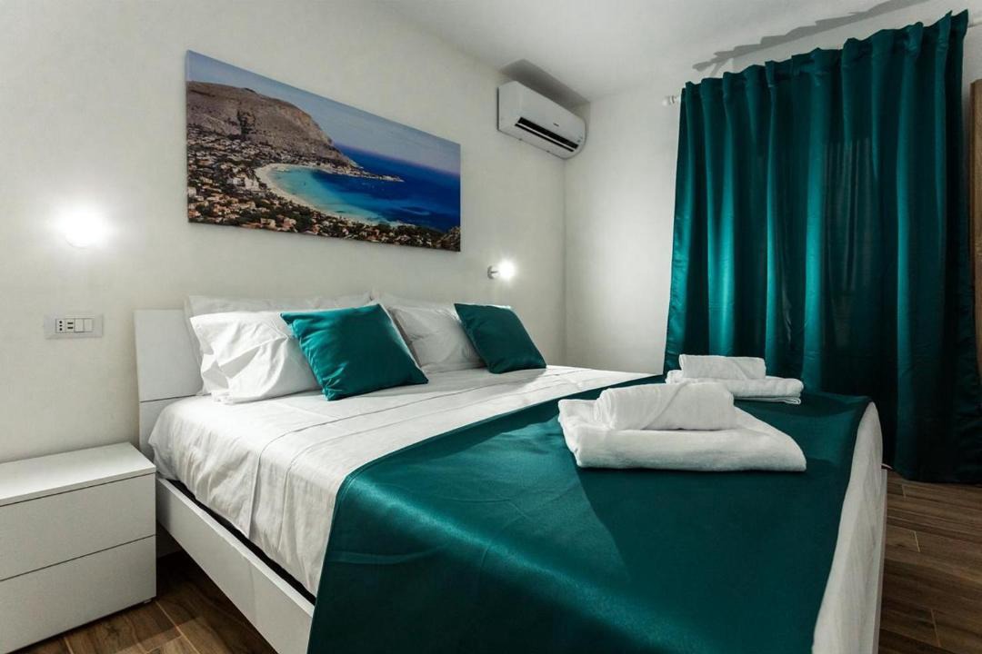 Photo of Bedroom in Old Town