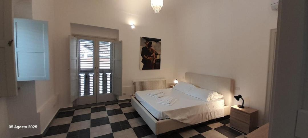 Photo of Bedroom in Patti